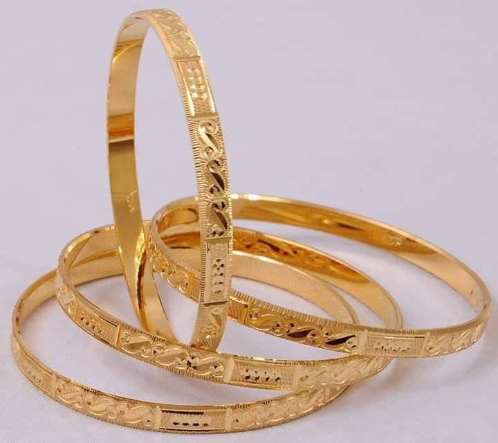 Simple gold bangles design 2